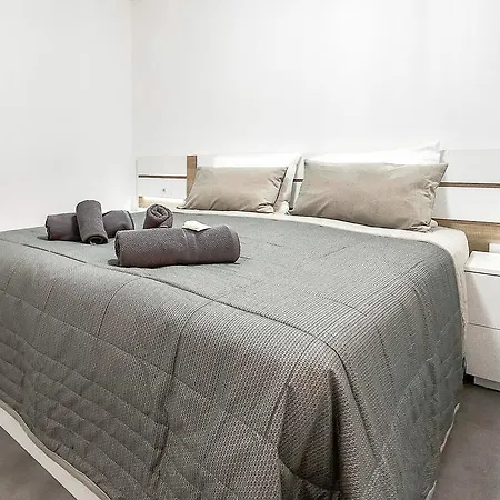 Apartmento Parque Royale I Lejlighed